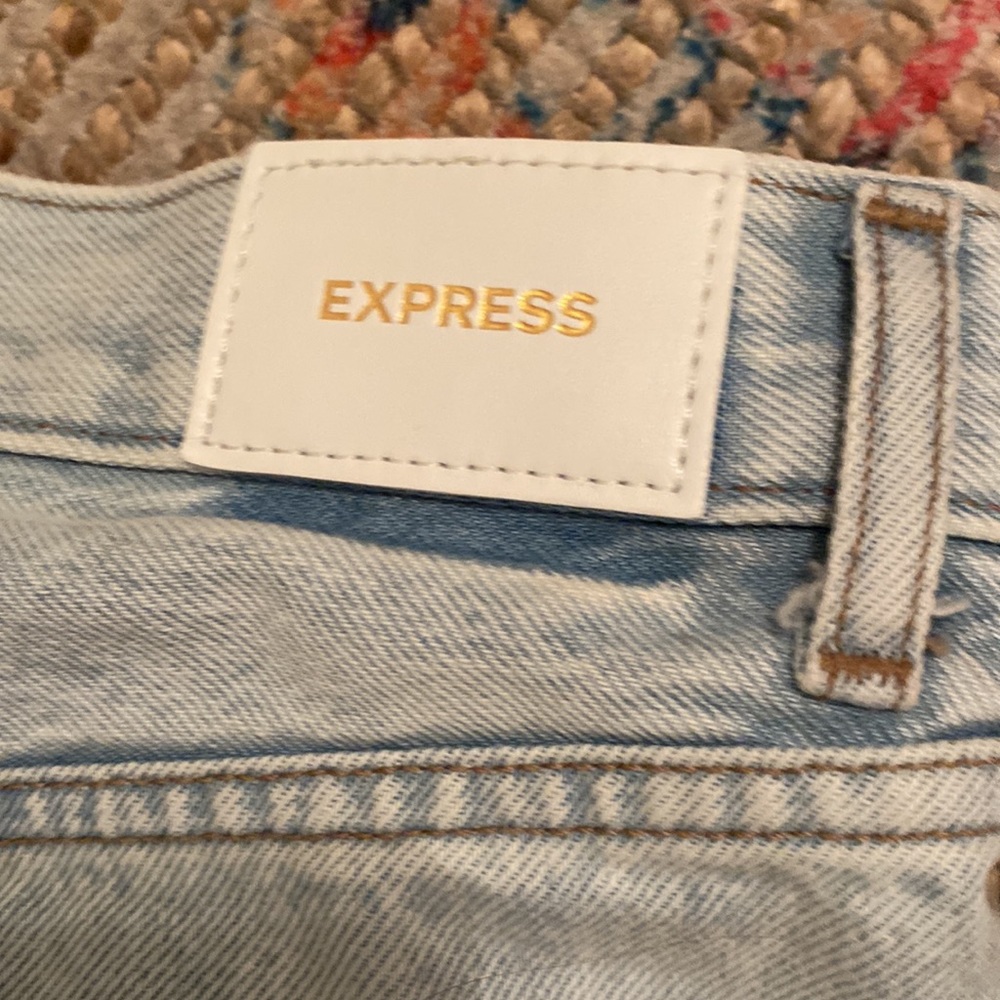 Express Mom shorts